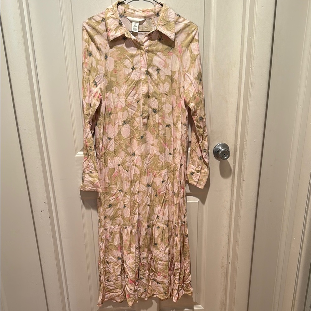 H&M Tan and Pink Pleated Long Sleeve Dress